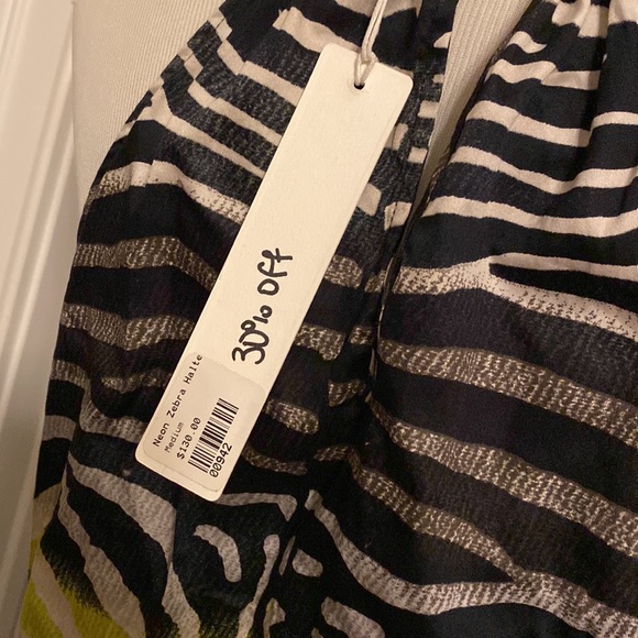 Line & Dot Zebra Print Halter Dress Size Medium - Picture 6 of 7